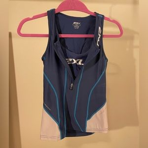 2XU triathlon top